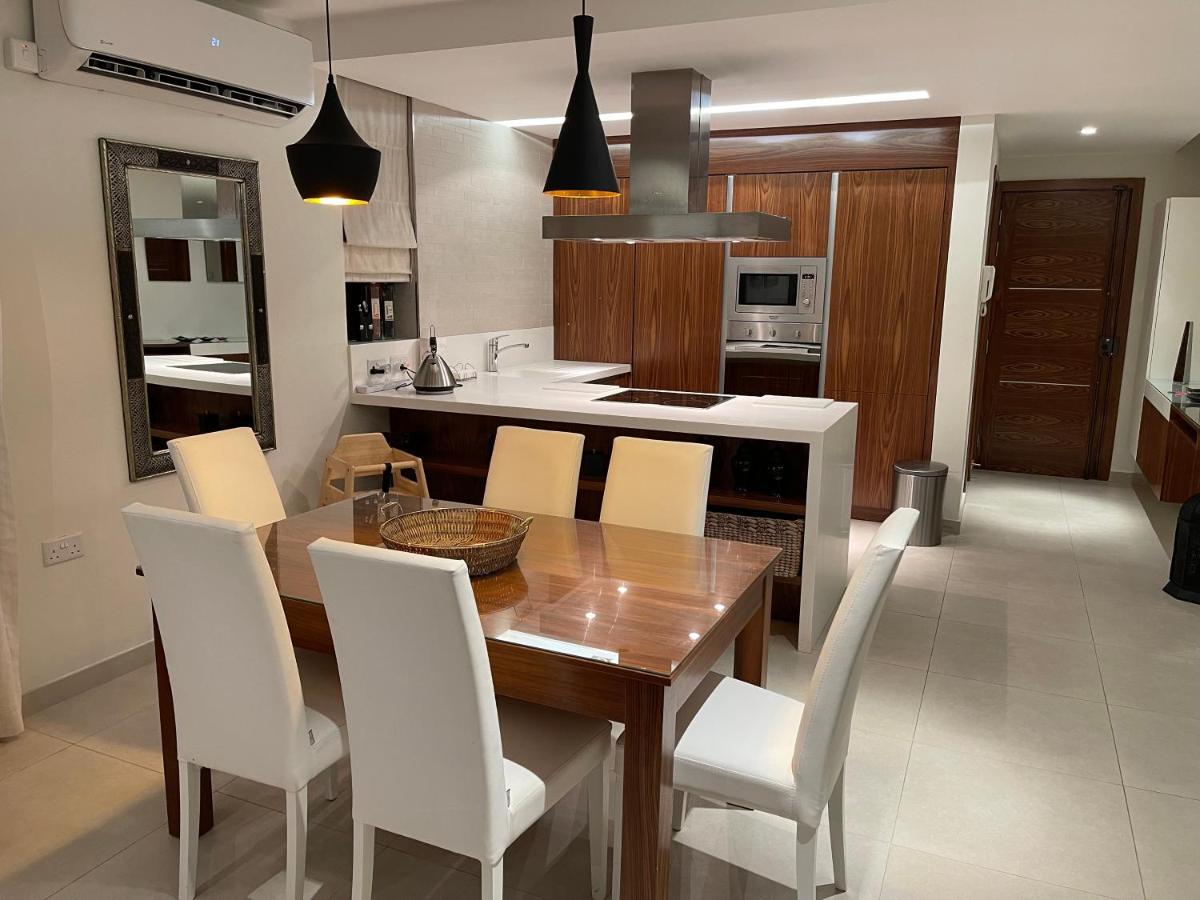 Deluxe Apartment With Pool In The Heart Of St Pauls Bay San Pawl il-Baħar Zewnętrze zdjęcie